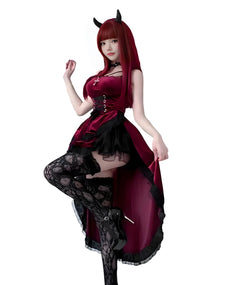 files/Isabella_Dark_Gothic_Vampire_Costume-2.webp