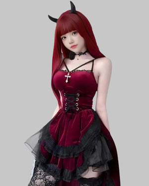 women's red and black sexy dress for a vampire coronation Isabella Dark Gothic Vampire Costume
