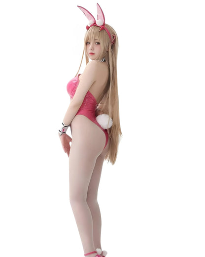 Cosplayer in pink Viper Bunny Suit cosplay from Nikke: Goddess of Victory in Noir, Blanc & Pink editions side